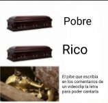 pobre rico y el pibe que escribia la letra en un video para poder cantarla.jpeg