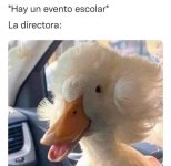 Evento escolar random y la directora ya está nerviosa....jpg