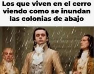 los del cerro viendo el caos abajo como si fuera Netflix.jpg