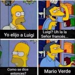 c llama mario verde.....jpg